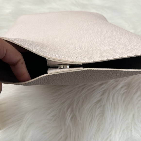 Find Koopar Pingo Bag 20 Basic Line In White - Picture 8 of 16